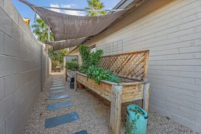 8543 E Jackrabbit Road, Scottsdale, AZ 85250 - Photo 30