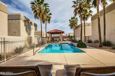 3233 N 37th Street #18, Phoenix, AZ 85018 - Photo 30