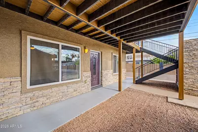 3233 N 37th Street #18, Phoenix, AZ 85018 - Photo 1