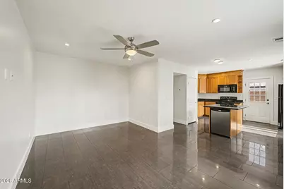 3233 N 37th Street #18, Phoenix, AZ 85018 - Photo 10