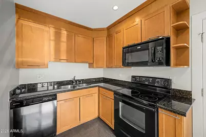 3233 N 37th Street #18, Phoenix, AZ 85018 - Photo 14
