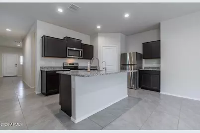 5206 E Gummite Drive, San Tan Valley, AZ 85143 - Photo 4
