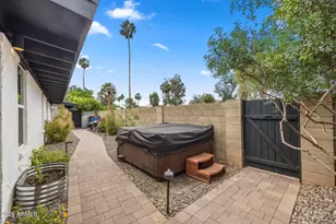 626 W Gibraltar Ln, Phoenix, AZ 85023 - Photo 20