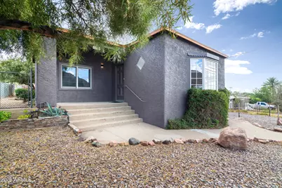 219 W Heiner Drive, Superior, AZ 85173 - Photo 2