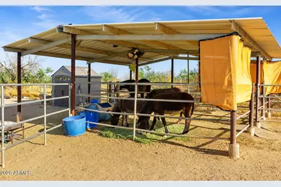 21909 W Beacon Lane, Wittmann, AZ 85361 - Photo 28