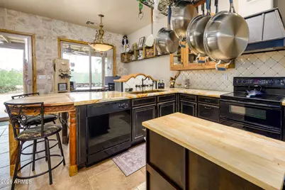 21909 W Beacon Lane, Wittmann, AZ 85361 - Photo 12