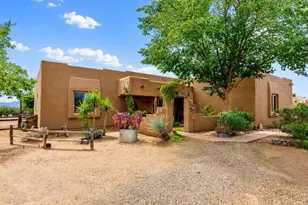 21909 W Beacon Ln, Wittmann, AZ 85361 - Photo 2