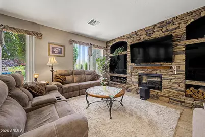 9807 S 43rd Lane, Laveen, AZ 85339 - Photo 2