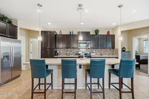 2522 E Fawn Dr, Phoenix, AZ 85042 - Photo 6