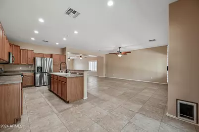 12818 W Mulberry Drive, Avondale, AZ 85392 - Photo 10