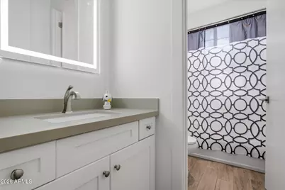 3200 N 39th Street #28, Phoenix, AZ 85018 - Photo 20