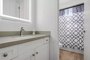 3200 N 39th St, Phoenix, AZ 85018 - Photo 20