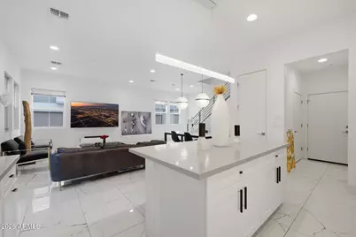 3200 N 39th Street #28, Phoenix, AZ 85018 - Photo 8