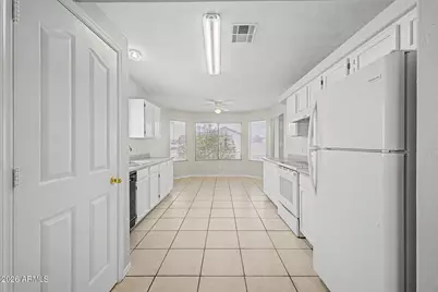 8520 W Palm Lane #1105, Phoenix, AZ 85037 - Photo 6