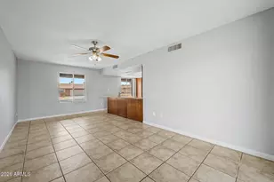 10448 W Seldon Ln, Peoria, AZ 85345 - Photo 12