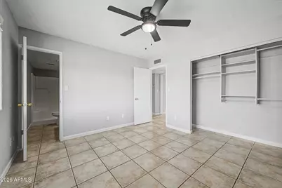 10448 W Seldon Lane, Peoria, AZ 85345 - Photo 18