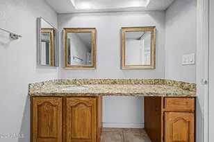 10448 W Seldon Ln, Peoria, AZ 85345 - Photo 20