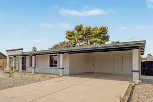 10448 W Seldon Ln, Peoria, AZ 85345 - Photo 4
