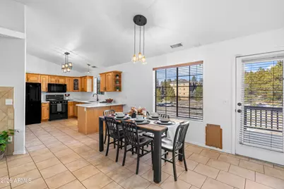 218 E Mohawk Drive, Flagstaff, AZ 86005 - Photo 8