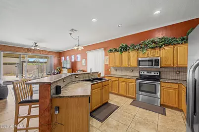 10102 W Riverside Avenue, Tolleson, AZ 85353 - Photo 14