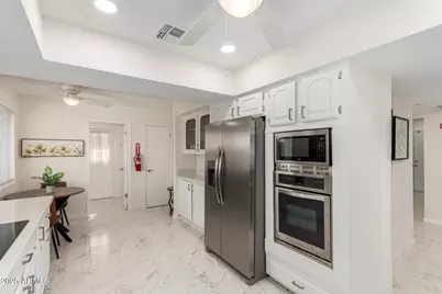 10441 W Twin Oaks Drive, Sun City, AZ 85351 - Photo 6