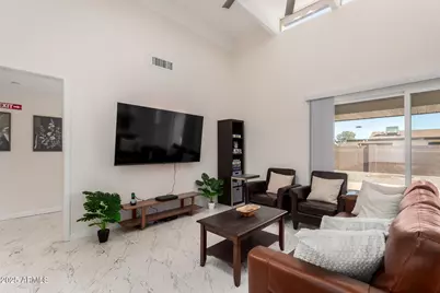 10441 W Twin Oaks Drive, Sun City, AZ 85351 - Photo 4