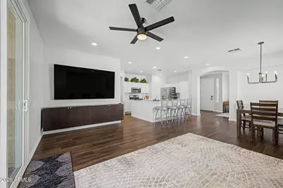 73 E Mill Reef Drive, San Tan Valley, AZ 85143 - Photo 4