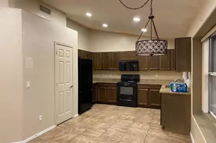 870 N Madrid Ln, Chandler, AZ 85226 - Photo 12