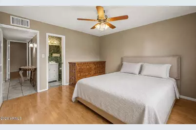 3613 W Echo Lane, Phoenix, AZ 85051 - Photo 12