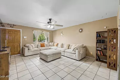 3613 W Echo Lane, Phoenix, AZ 85051 - Photo 4