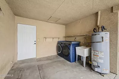 3613 W Echo Lane, Phoenix, AZ 85051 - Photo 24