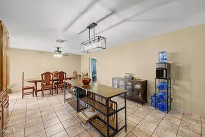 3613 W Echo Lane, Phoenix, AZ 85051 - Photo 10