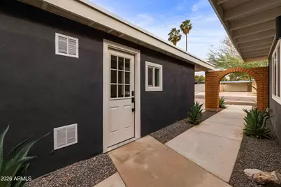 3728 E Sunnyside Drive, Phoenix, AZ 85028 - Photo 10