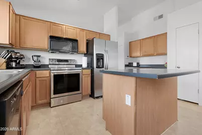 5312 S 29th Lane, Phoenix, AZ 85041 - Photo 14