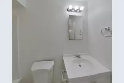 6908 W Denton Lane, Glendale, AZ 85303 - Photo 16