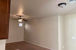957 S Wallrade Ln, Gilbert, AZ 85296 - Photo 16