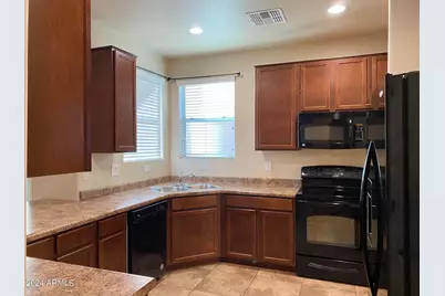 957 S Wallrade Lane, Gilbert, AZ 85296 - Photo 14