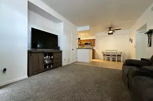 7924 E Colette Cir, Tucson, AZ 85710 - Photo 14