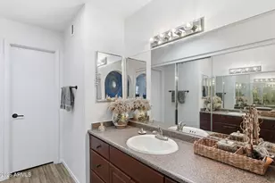 1880 E Morten Ave, Phoenix, AZ 85020 - Photo 20