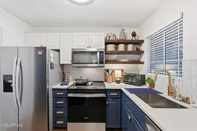 1880 E Morten Avenue #120, Phoenix, AZ 85020 - Photo 10