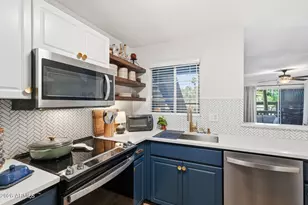 1880 E Morten Ave, Phoenix, AZ 85020 - Photo 1