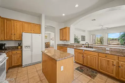 6823 S Pinehurst Drive, Gilbert, AZ 85298 - Photo 10