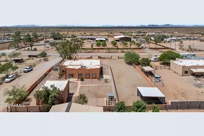 32707 N 227th Avenue, Wittmann, AZ 85361 - Photo 4