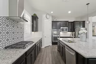 10131 W Avenida Del Rey, Peoria, AZ 85383 - Photo 6