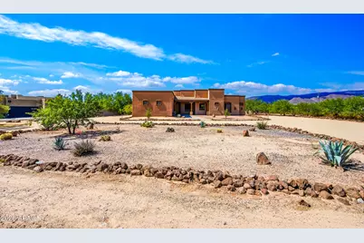 43811 N 18th Street, New River, AZ 85087 - Photo 2