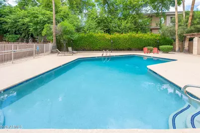 4530 E Rhonda Drive, Phoenix, AZ 85018 - Photo 32