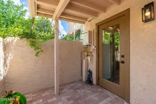 4530 E Rhonda Dr, Phoenix, AZ 85018 - Photo 30