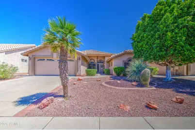 18627 N 84th Drive, Peoria, AZ 85382 - Photo 2