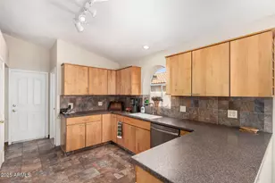 19029 N 36th St, Phoenix, AZ 85050 - Photo 8