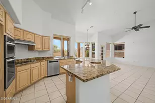 11217 E Hedgehog Pl, Scottsdale, AZ 85262 - Photo 34